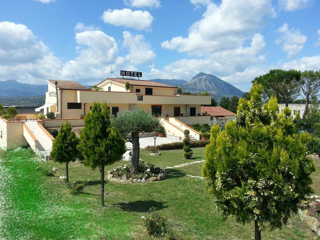 Hotel Vittoria Bénévent Extérieur photo