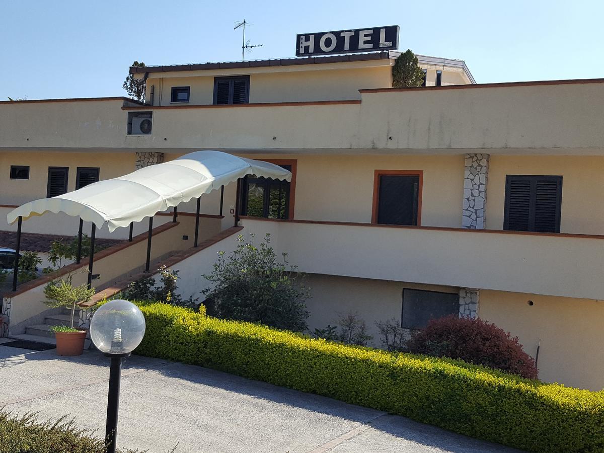 Hotel Vittoria Bénévent Extérieur photo